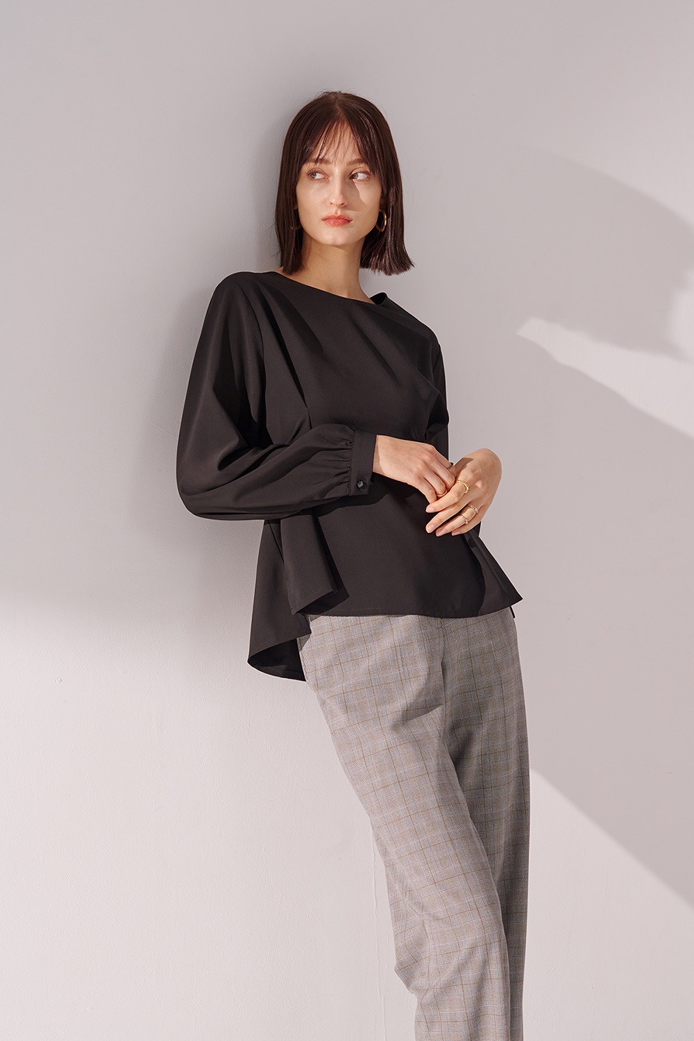 SST&C Black Round Neck Pleated Pullover | 01082410006_2
