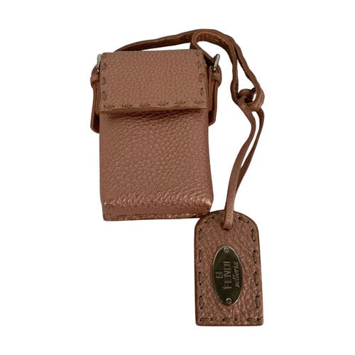 【新光三越台南中山店】FENDI/側背包//7AR118