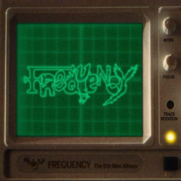 威神V WAYV - FREQUENCY (PHOTOBOOK版) [迷你六輯]_0
