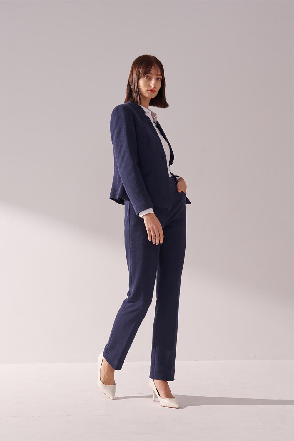 SST&C Navy Textured Stretch-Knit Straight-Leg Suit Trousers | 01022409002_4