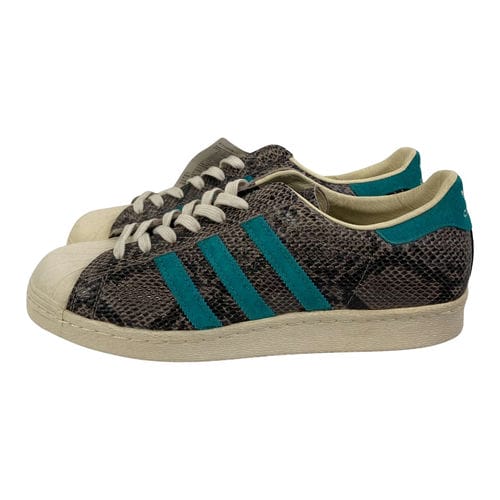 【環球桃園A8店】adidas/低筒運動休閒鞋/UK9/D67654