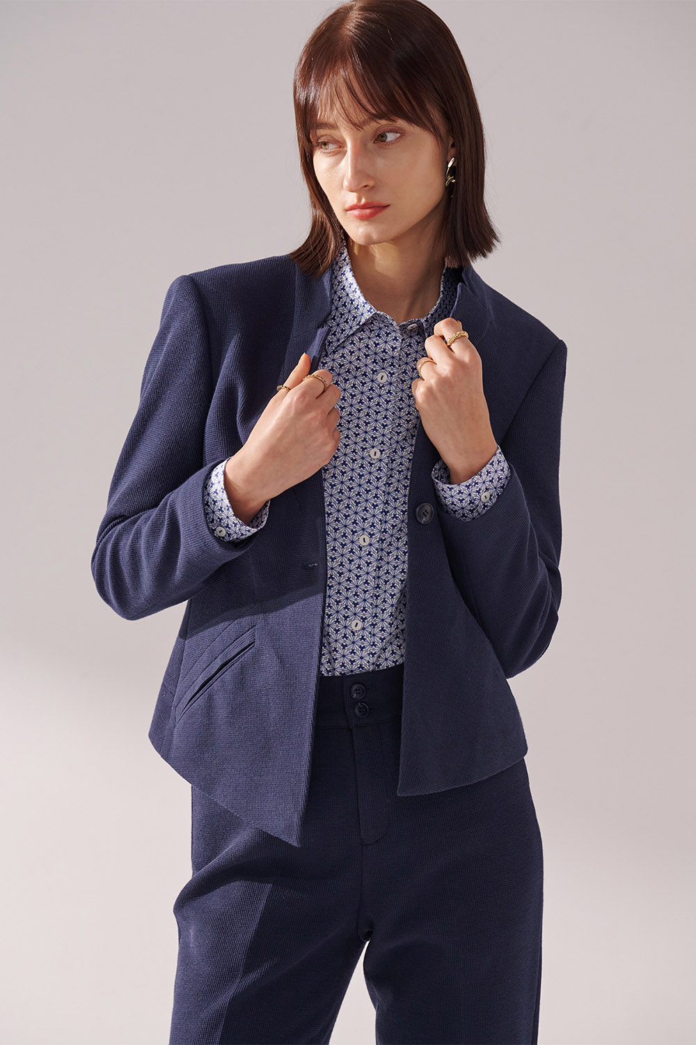 SST&C Geometric Square Neck Fitted Shirt | 01062411004_5