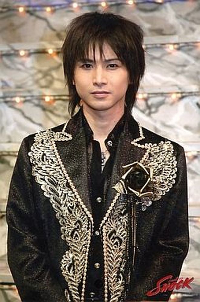 KinKi Kids/堂本光一/現場照片·上半身衣服黑·金·兩手下·背景金·相機視線/2L尺寸/Endless SHOCK_0