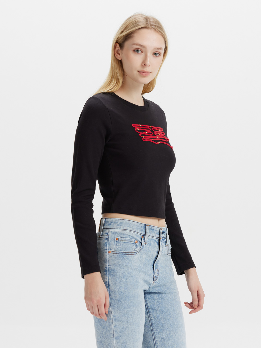 Levi’s® 女款 長袖Tee  特殊LOGO設計 短版T 熱賣單品