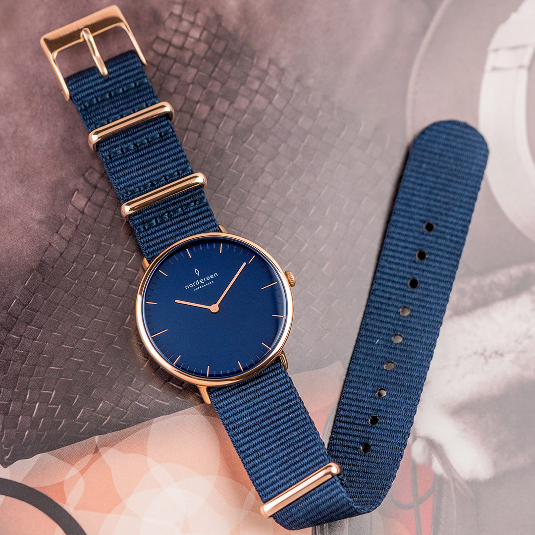 【甜蜜情人錶・加贈原廠錶帶】新作! ND對錶 Pioneer 先鋒 x Native 本真 玫瑰金殼×藍面 42mm+36mm 北歐藍尼龍錶帶 情人對錶 Nordgreen PI42RGNYNANA+NR36RGNYNANA 情侶對錶 熱賣中!_7