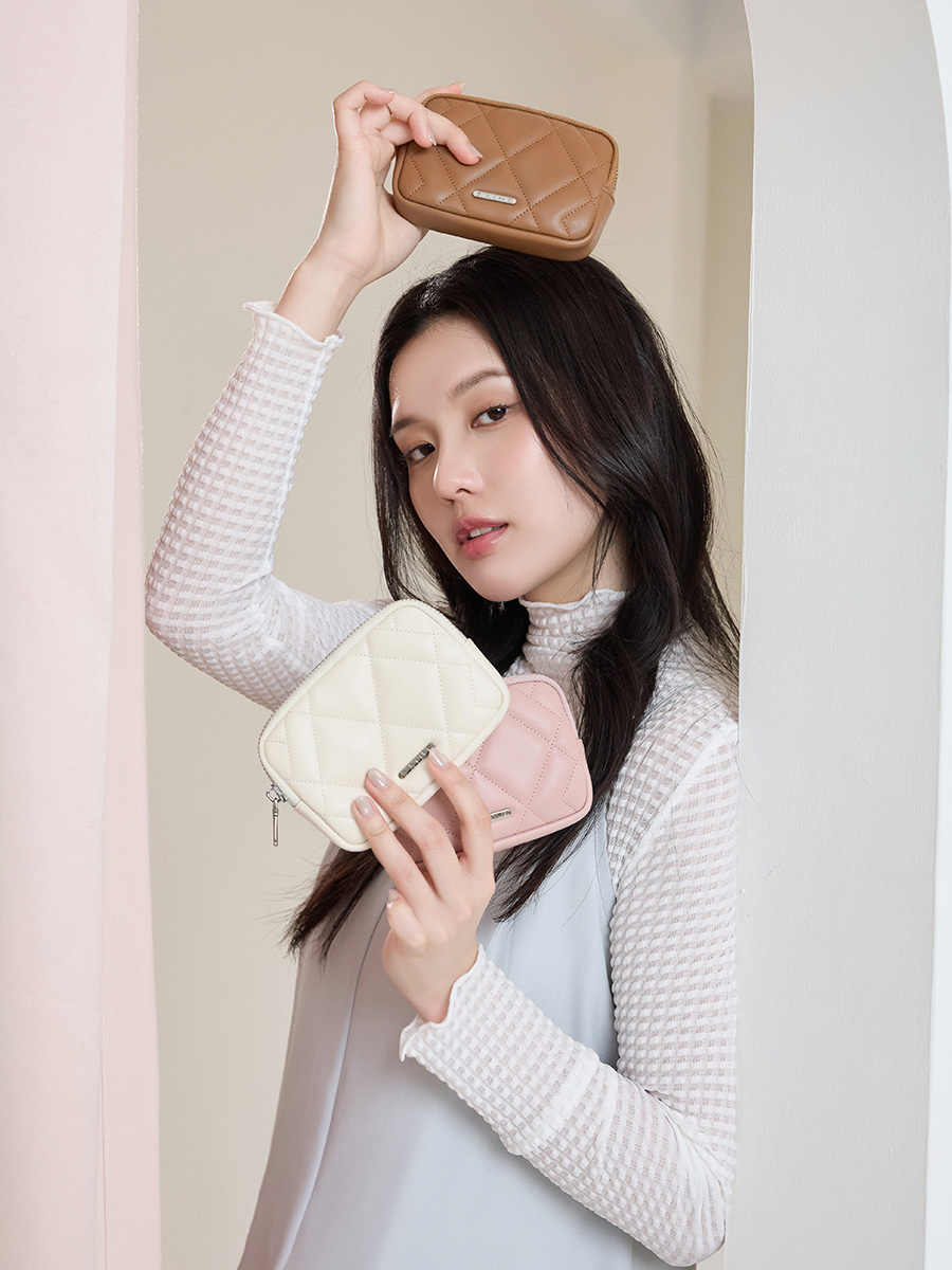 S'AIME■菱格絎縫方型零錢包 ダイヤキルティング小銭入れ/送料込 S'AIME 菱格絎縫方型零錢包｜S'AIME 東京企劃
