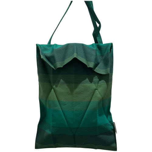 【台北車站館前店】me ISSEY MIYAKE/側背包//MI08AG962