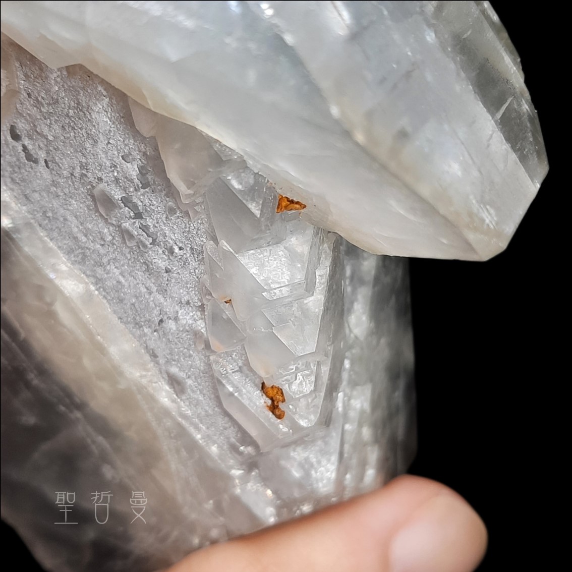 河北藍色稜狀重晶石晶簇1113-5號 Barite ~帶有智慧、更加清晰的溝通表達能力。 ⁡_1