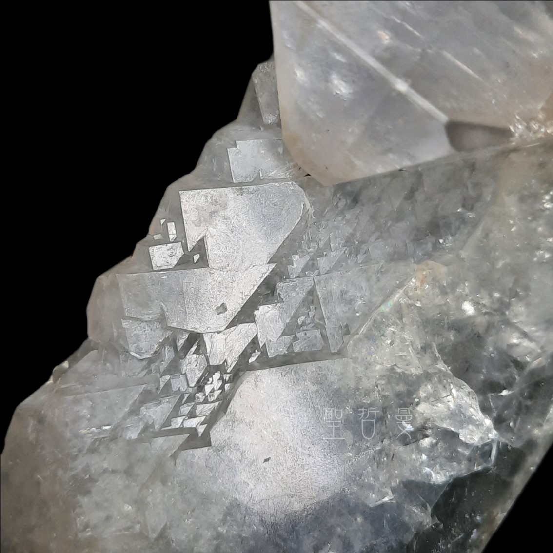 河北藍色稜狀重晶石晶簇1113-5號 Barite ~帶有智慧、更加清晰的溝通表達能力。 ⁡_2