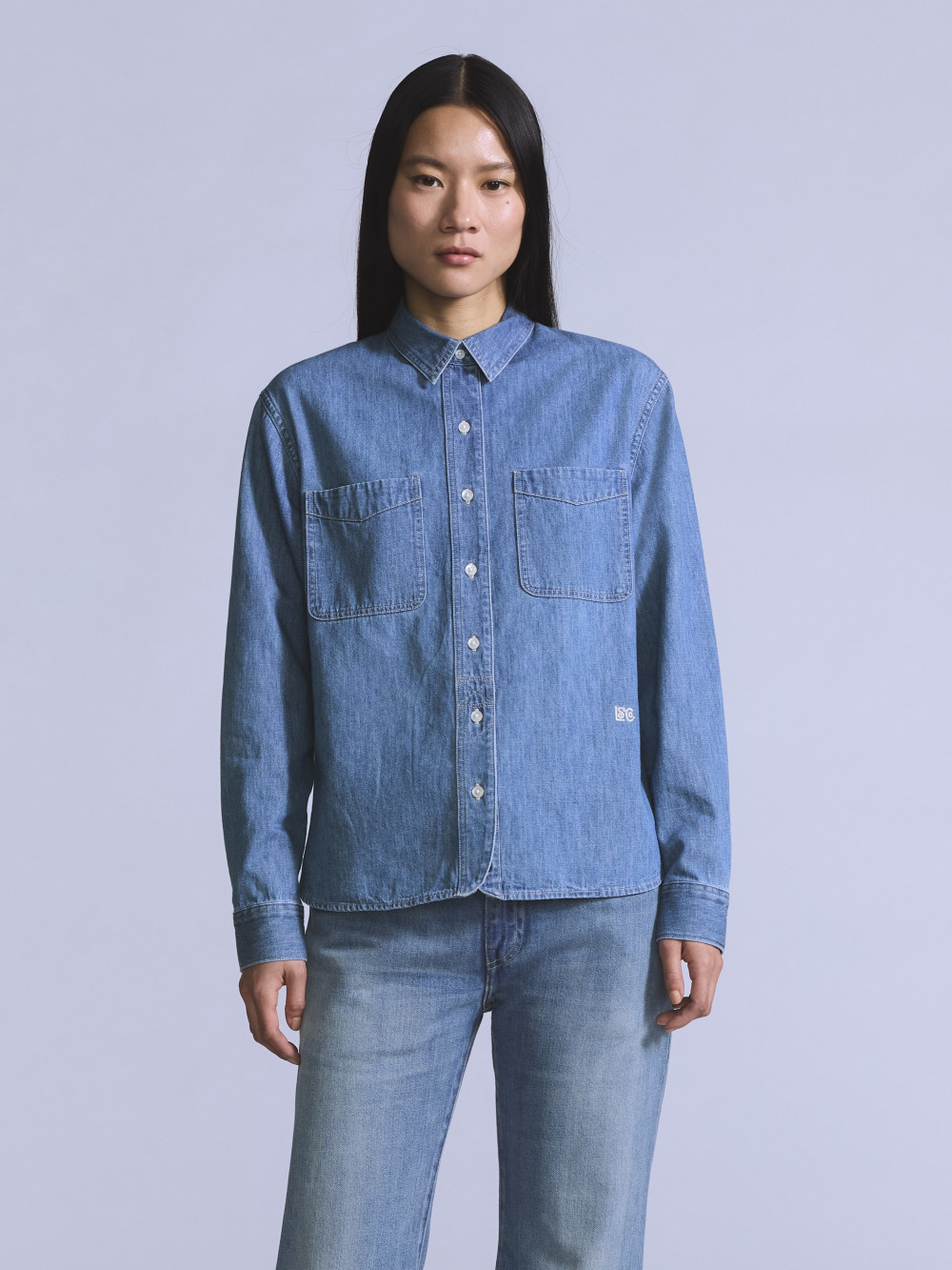Levi’s® BLUETAB™ 女款 經典舒適丹寧襯衫 人氣新品