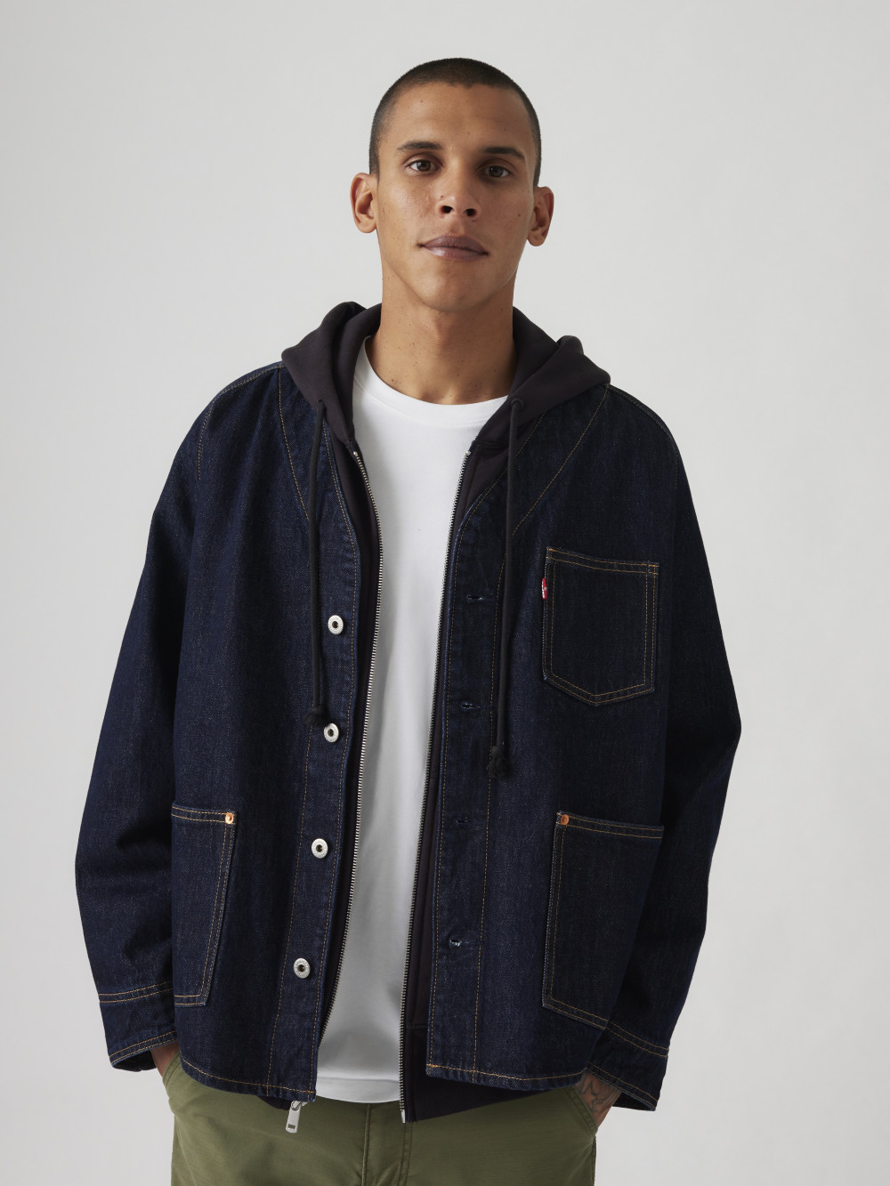 Levi’s® 男款 Kimono牛仔外套 / 外露式鉚釘 / 特殊釘扣 人氣新品