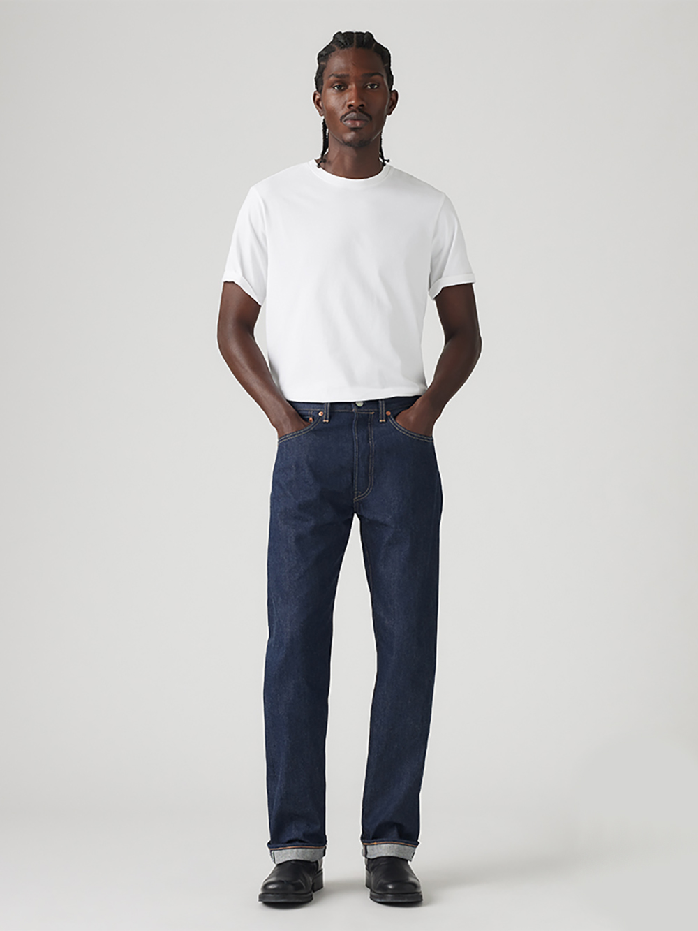 Levi’s® 501® Original男款中腰直筒牛仔褲 人氣新品