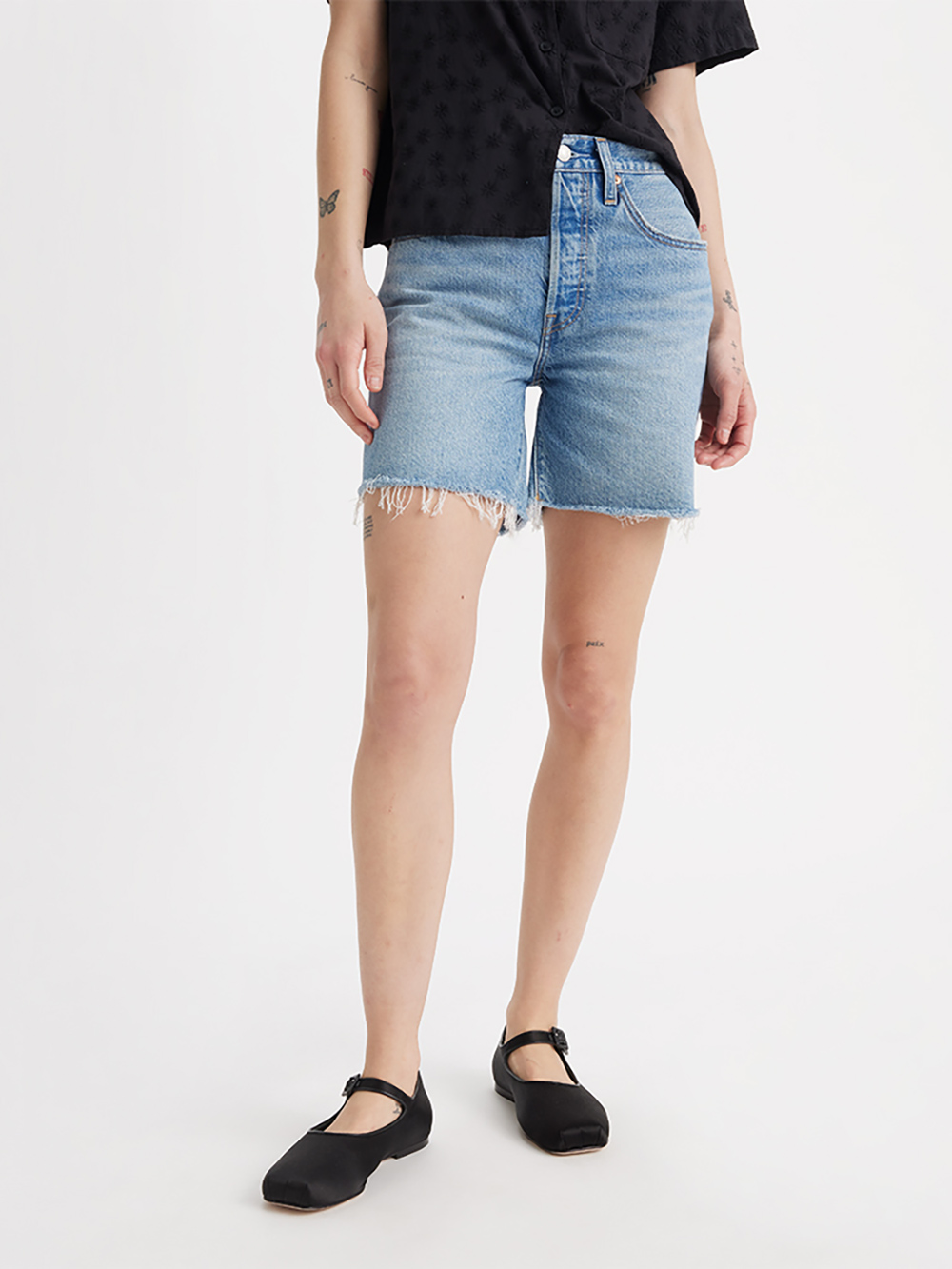 501®女款高腰膝上牛仔短褲 人氣新品_4