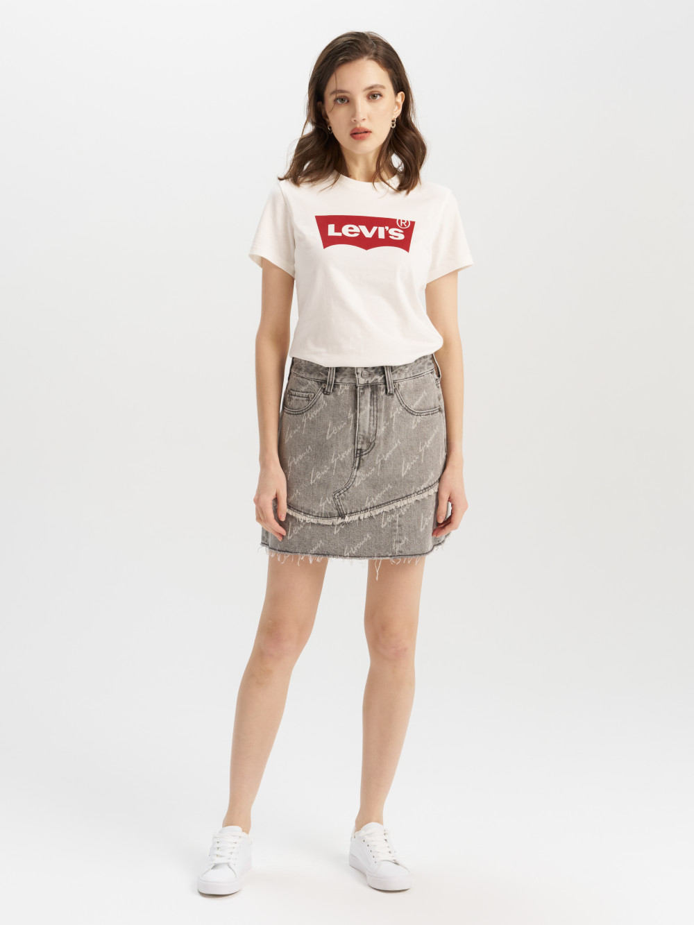 Levi’s® 女款 牛仔裙 牛仔短裙 滿版LOGO設計 人氣新品