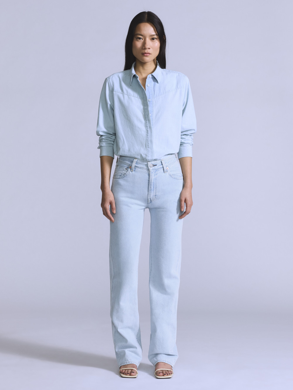 Levi’s® BLUETAB™ 女款 Plank 高腰舒適直筒丹寧牛仔褲 人氣新品