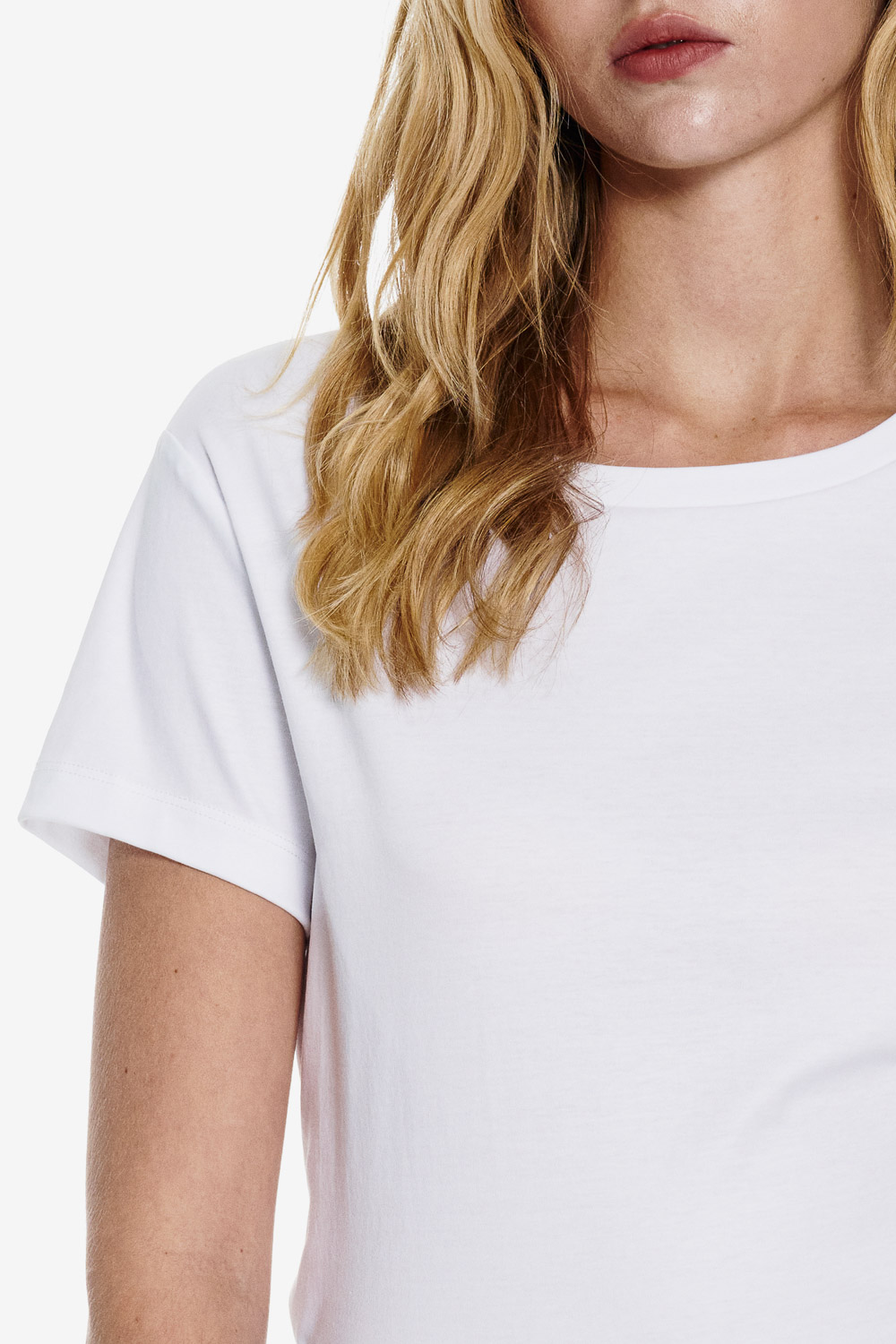 SST&C White U-neck T-SHIRT | 01212502001_3