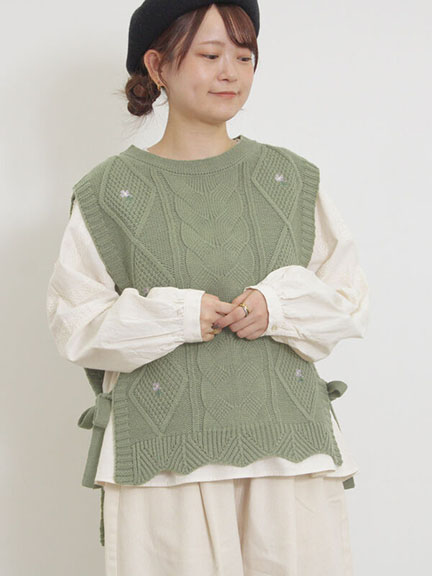 甜美小花刺繡麻花針織側綁帶背心(0F000448010) - Samansa Mos2