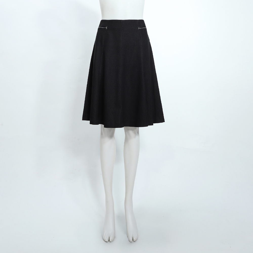 ILEY伊蕾 -5℃縲縈多片剪接圓展裙(黑；M-2L)_3