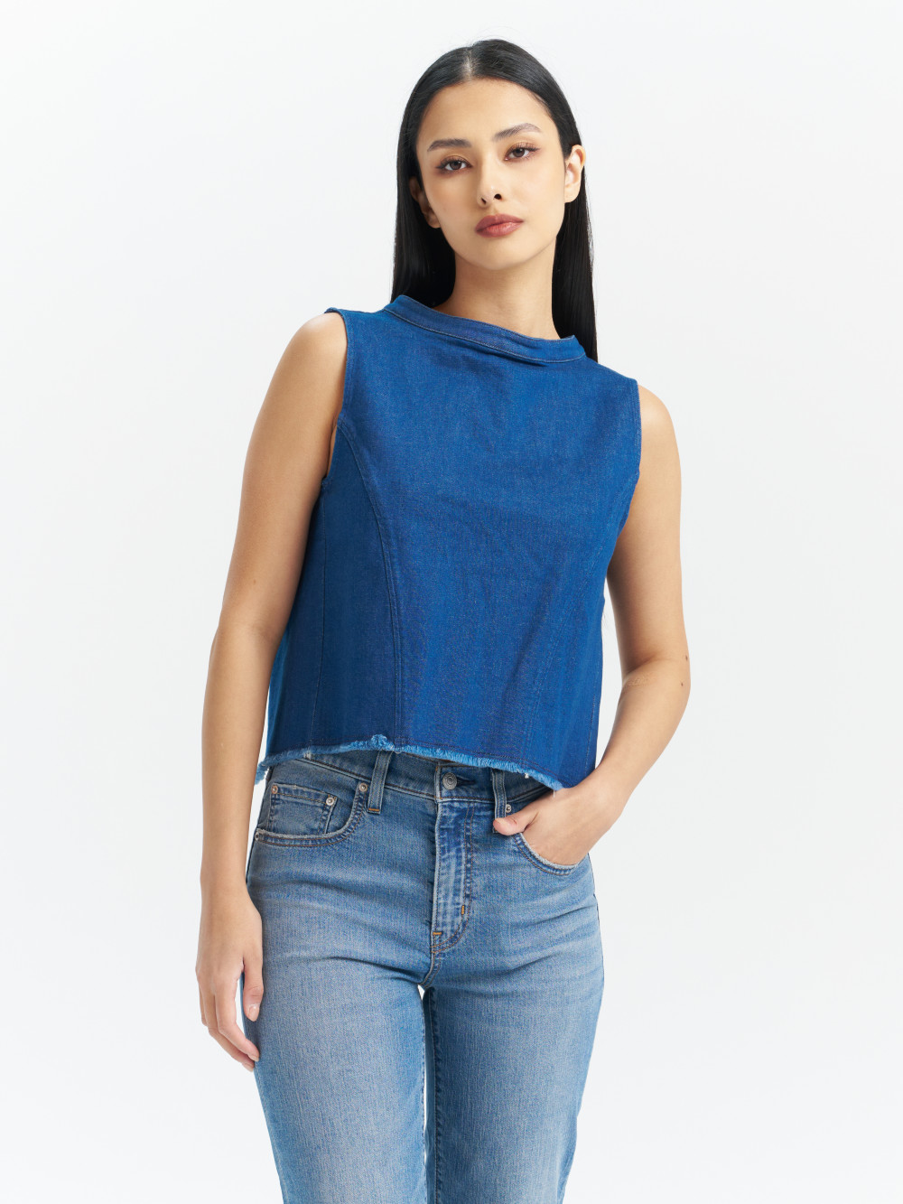 Levi’s® 女款 背心 無袖背心 短版背心 小馬甲 人氣新品