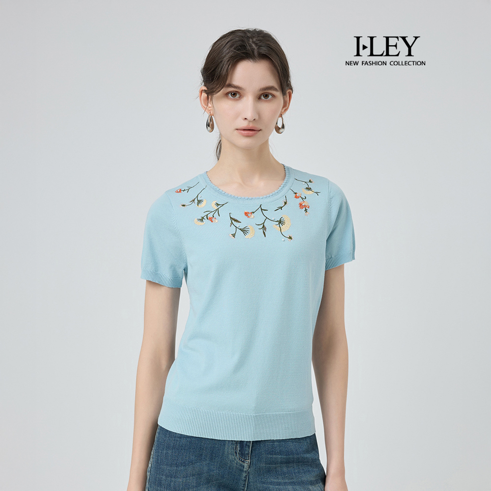 ILEY伊蕾 花卉刺繡萊賽爾針織上衣(淺藍；M-XL)_0