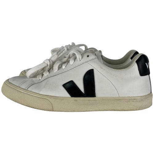 【宜蘭家樂福店】VEJA/低筒運動休閒鞋/21.5cm/