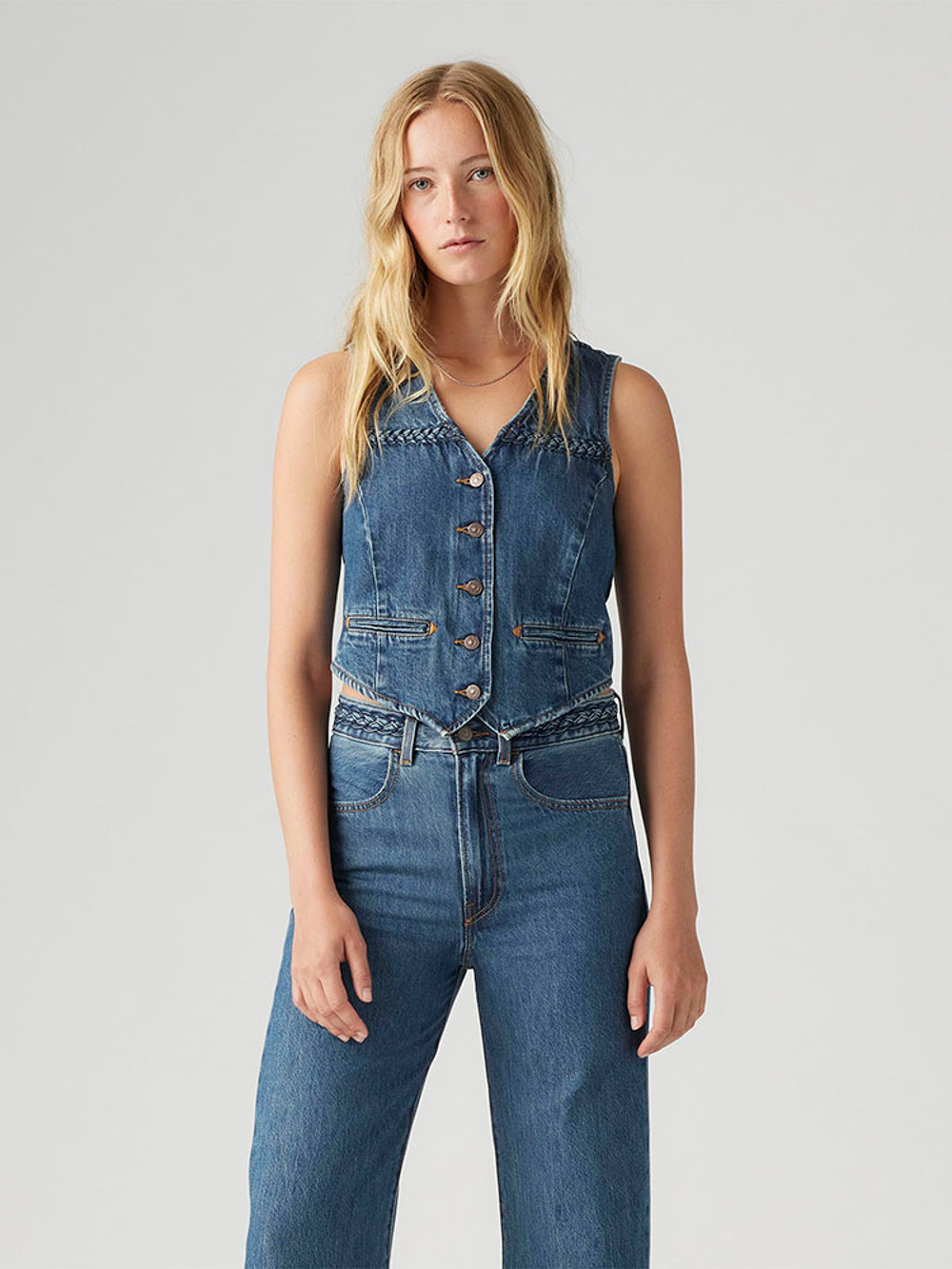 Levi’s® 女款 深V復古 牛仔背心 丹寧背心 人氣新品