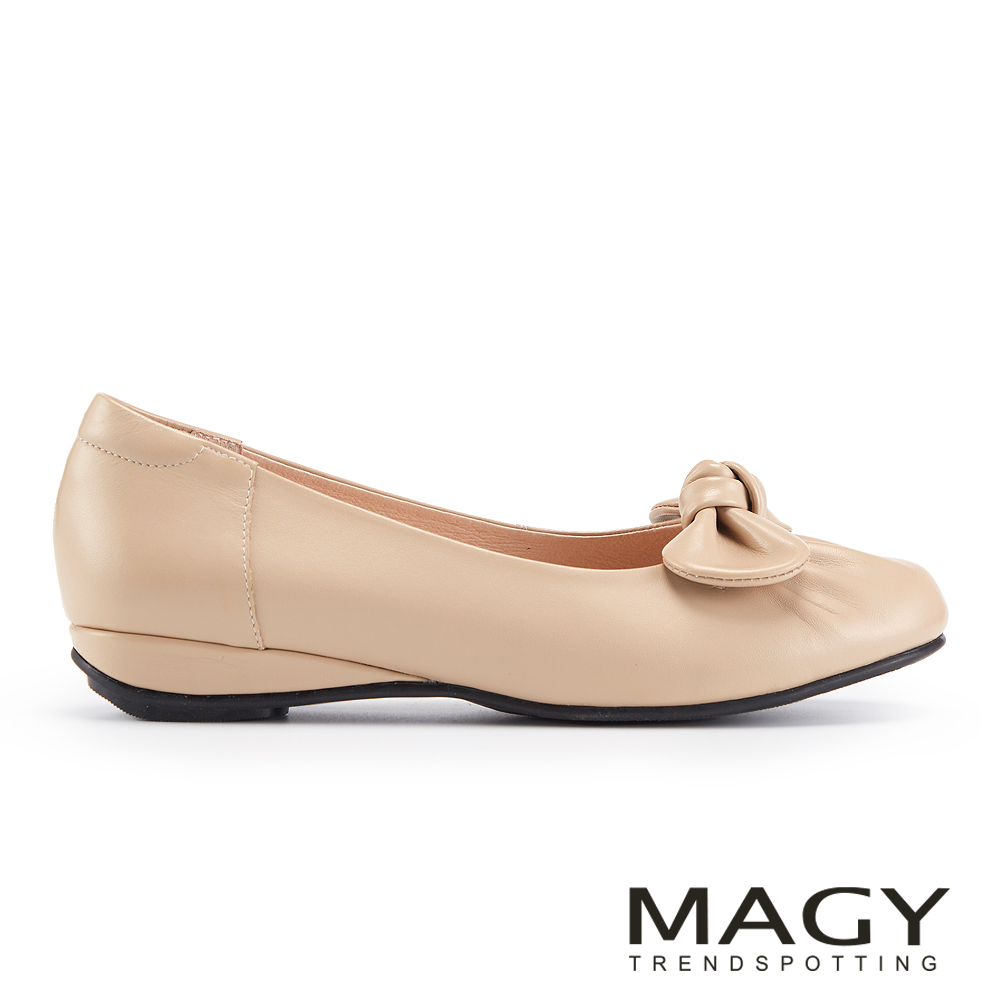 MAGY 扭結造型蝴蝶結楔型低跟鞋 杏色 #15215