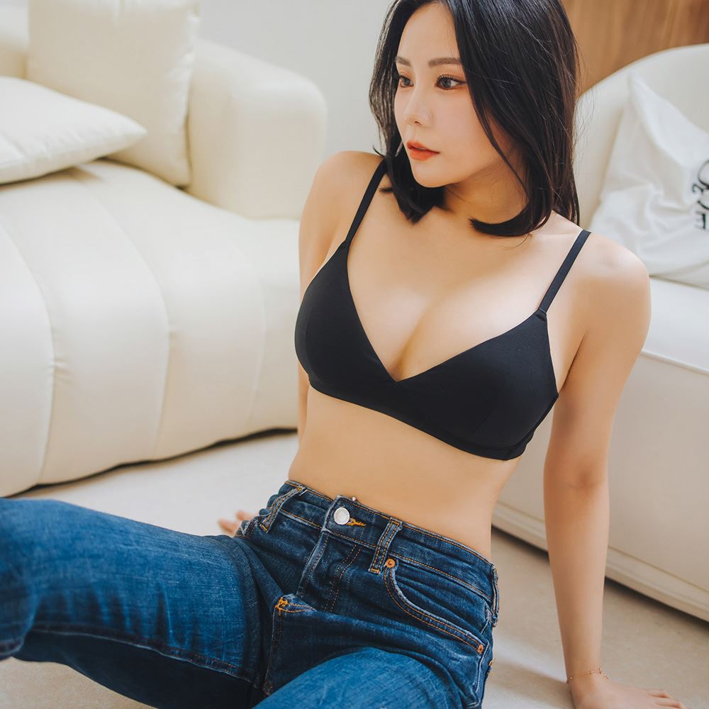 棉感時光 莫代爾棉V胸無鋼圈內衣 B580 (黑)_3