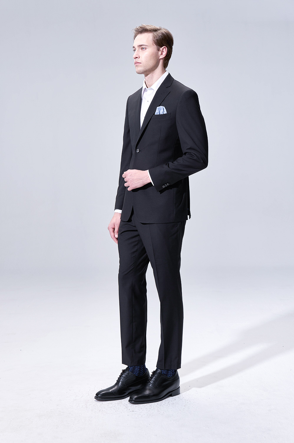 SST&C Black Textured Tailored Trousers | 00012504006_2