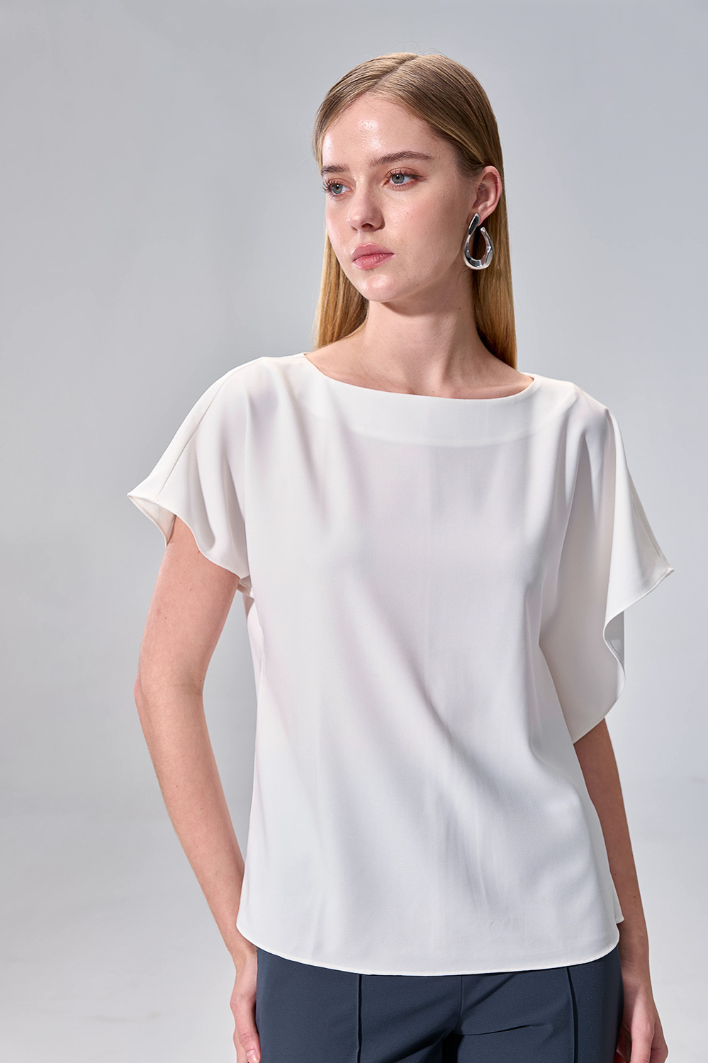 SST&C White Asymmetrical Shoulder-to-Shoulder Top | 01092504005_3