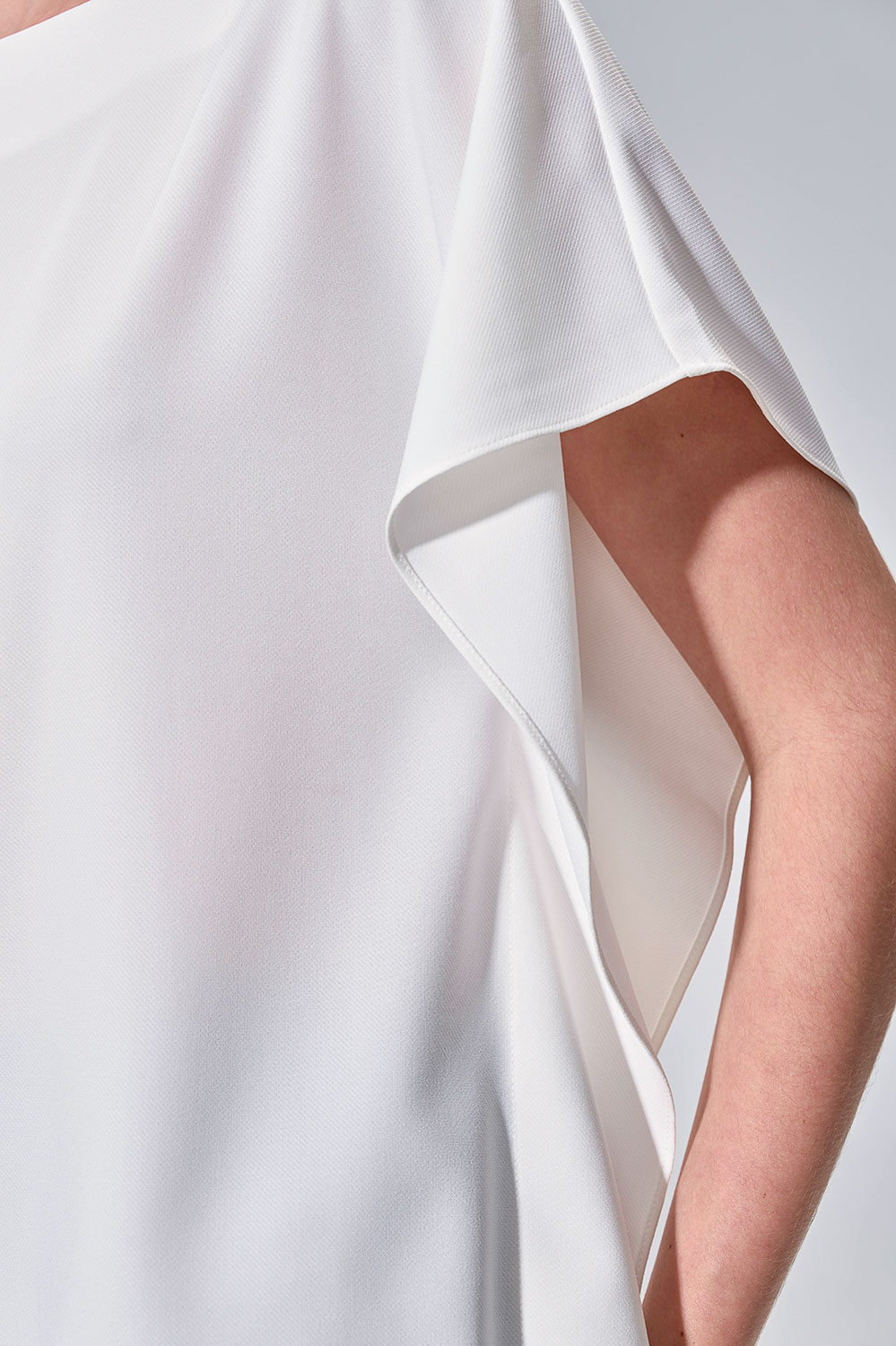 SST&C White Asymmetrical Shoulder-to-Shoulder Top | 01092504005_5