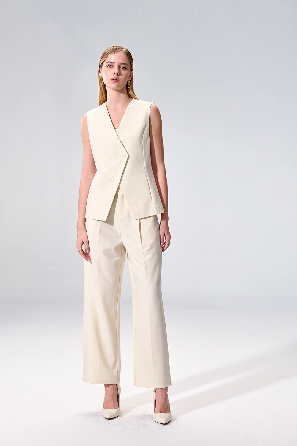 SST&C Ivory Pleated Straight Trousers | 01162504001_0