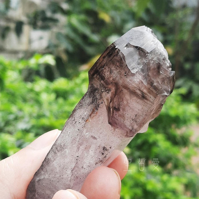 土桑展精選-辛巴威煙紫晶雙尖25-5號 Amethyst ~平衡、保護、淨化和增強能量_3