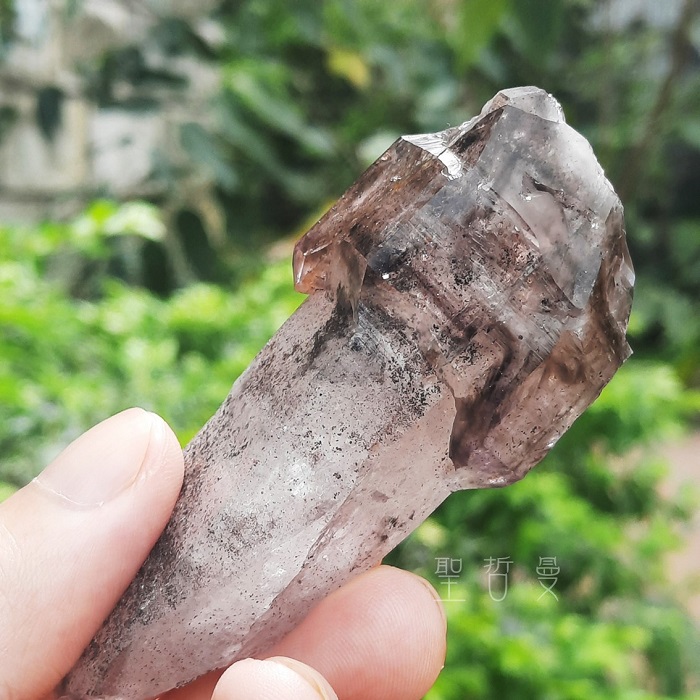 土桑展精選-辛巴威煙紫晶雙尖25-5號 Amethyst ~平衡、保護、淨化和增強能量_5