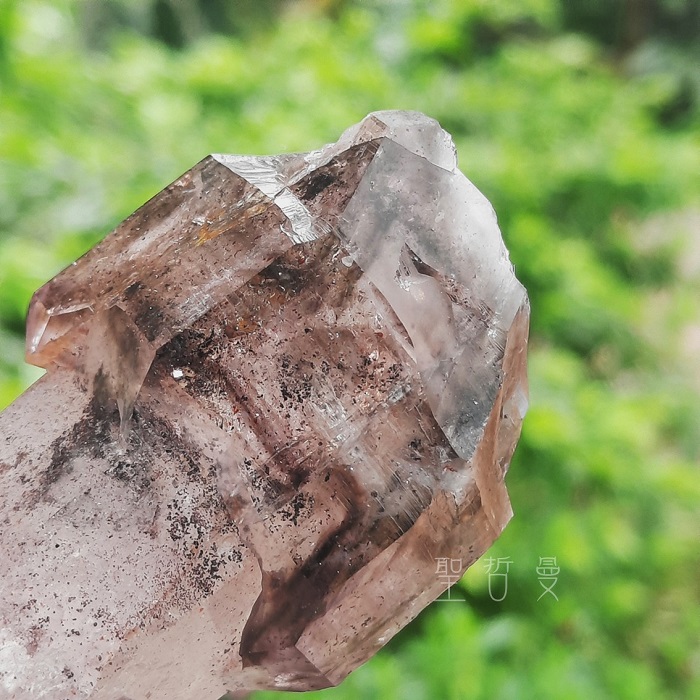 土桑展精選-辛巴威煙紫晶雙尖25-5號 Amethyst ~平衡、保護、淨化和增強能量_7