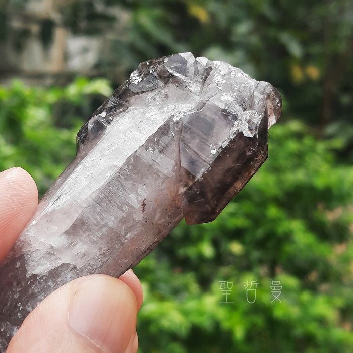 土桑展精選-辛巴威煙紫晶雙尖25-5號 Amethyst ~平衡、保護、淨化和增強能量_9