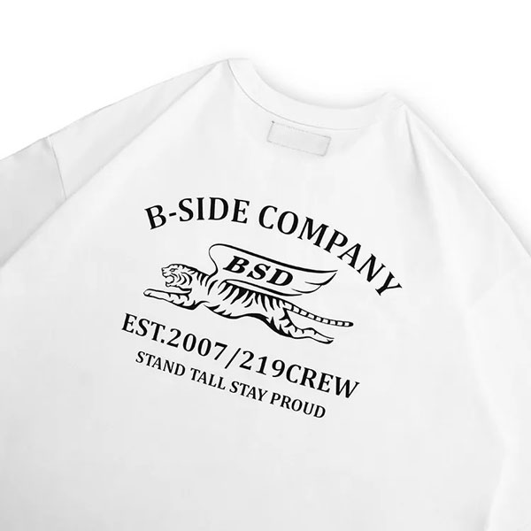 B-SIDE FLYING TIGER WIDE POCKET TEE 飛虎圖文 口袋 短T (白色)_3