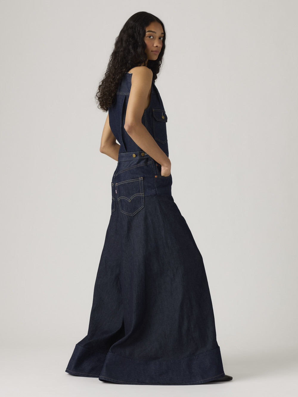 Levi’s® X Sacai  連身丹寧牛仔喇叭寬褲  人氣新品_2