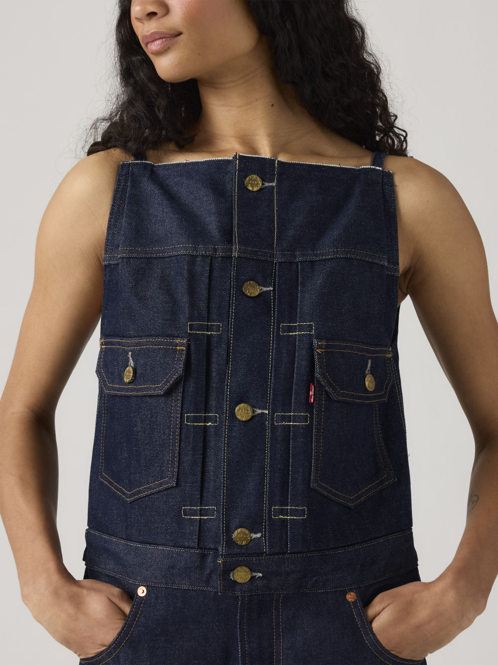 Levi’s® X Sacai  連身丹寧牛仔喇叭寬褲  人氣新品_5