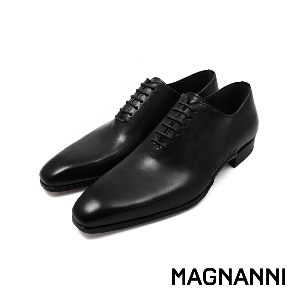 【MAGNANNI】西班牙原廠手工經典素面牛津鞋  黑色 (23041-BL)