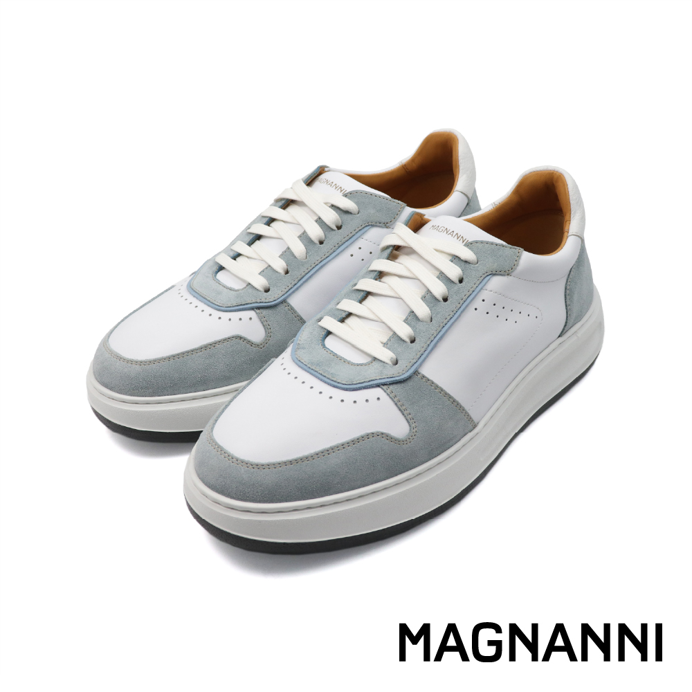 【MAGNANNI】西班牙原廠透氣軟墊拼接造型休閒鞋 灰白色(26066-WHCE)
