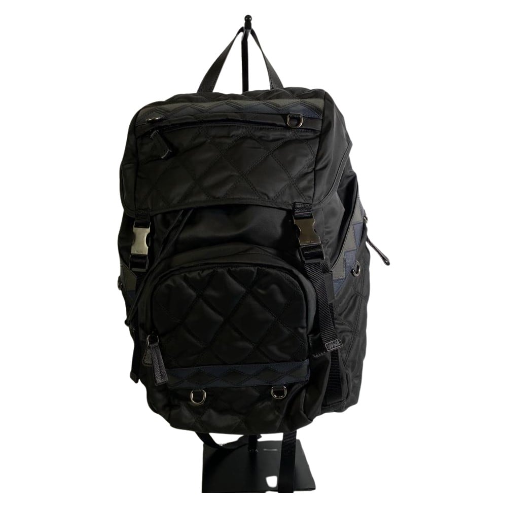 【桃園家樂福經國店】PRADA/後背包//BZ0039