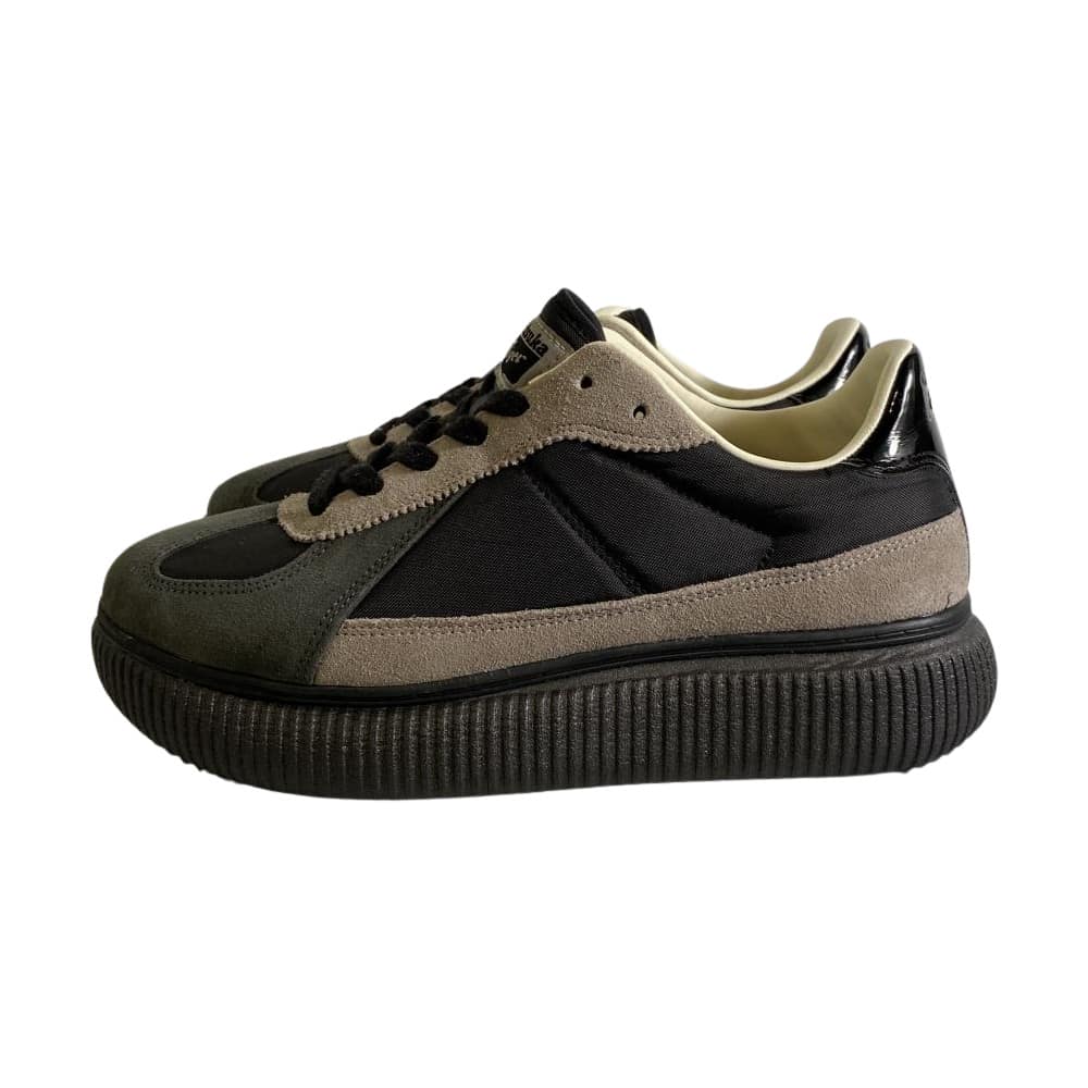 【桃園家樂福經國店】Onitsuka Tiger/低筒運動休閒鞋/25cm/F580424