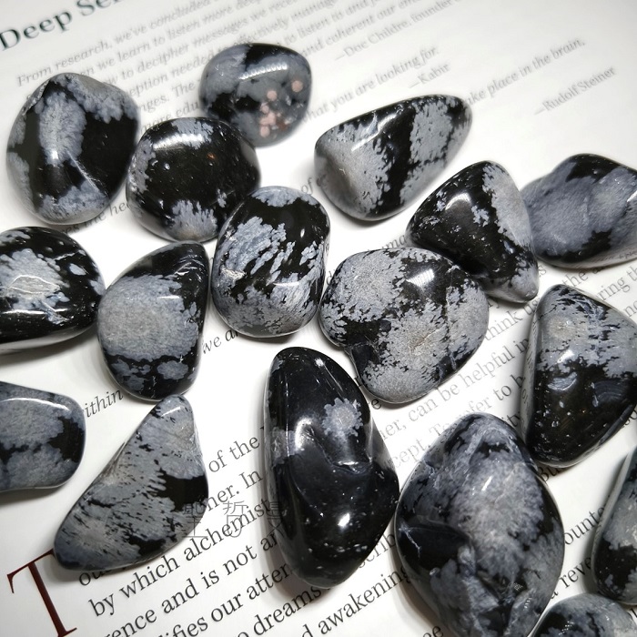雪花黑曜石滾石 Snowflake Obsidian ~平衡、淨化和穩定人的心智、身體與氣場_1