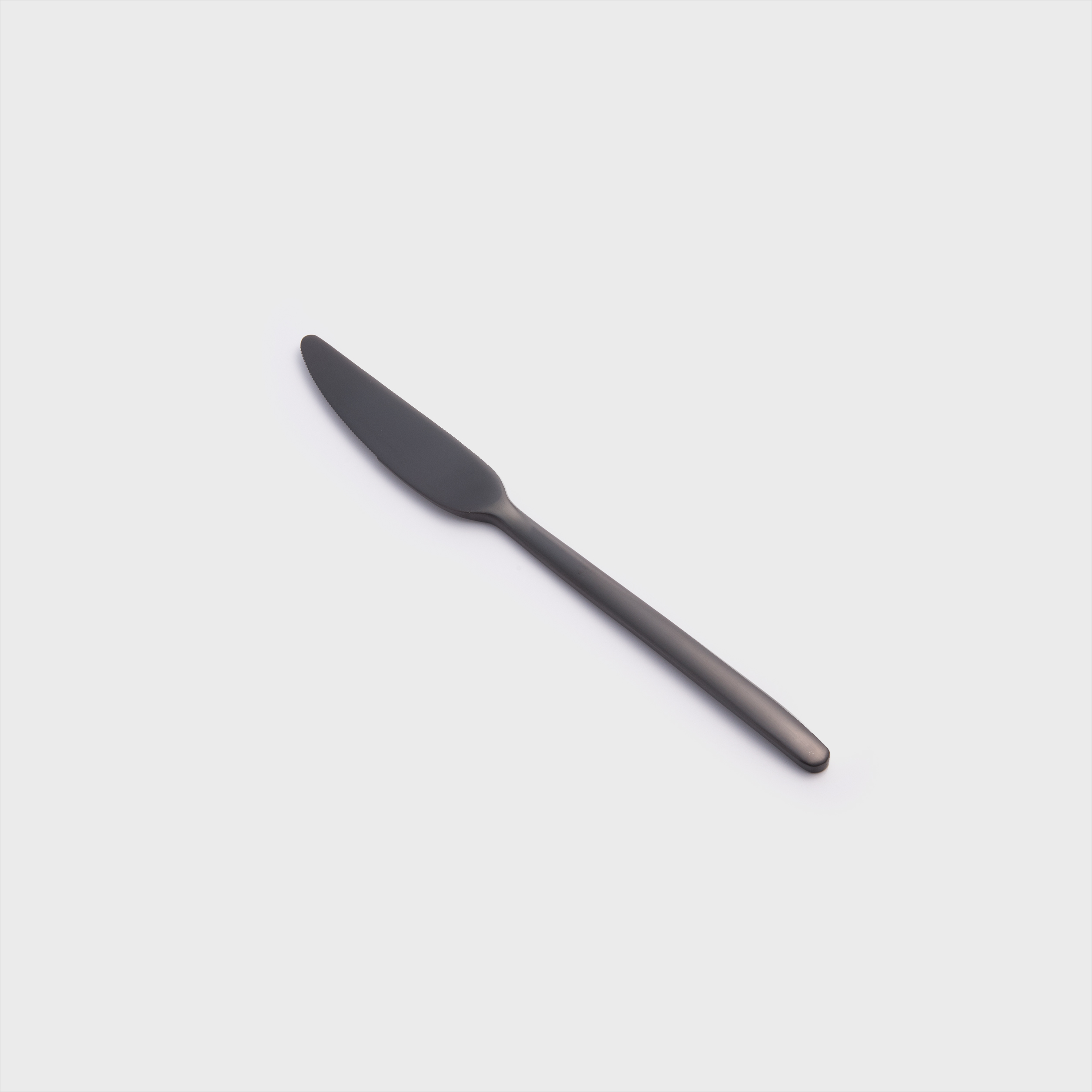 歐式 簡約潮流 22.8cm 不銹鋼主餐刀│霧黑│單品_1