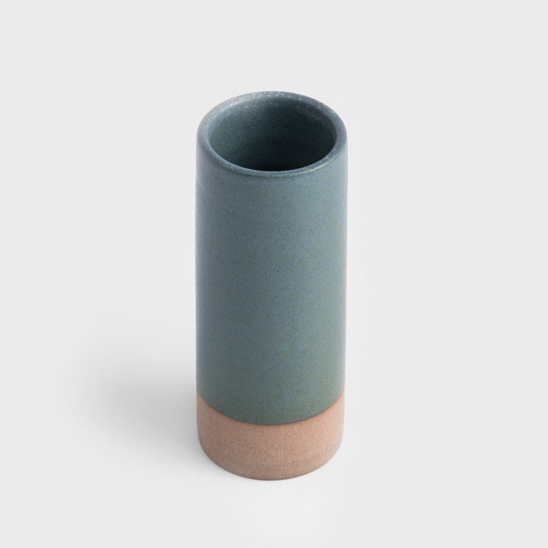 職人 手捻消光 站立好朋友 15cm 直口花器｜彩釉綠｜單品_0
