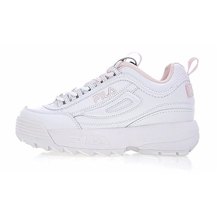 fila rose pale et blanche