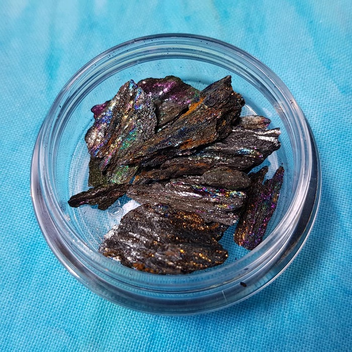 彩虹赤鐵礦(Rainbow Hematite)幽浮盒組 ~能消融任何負面的形式_1