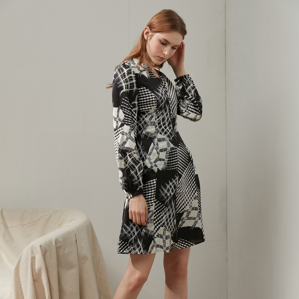 SST&C Black Check Pattern Print Throw-Sleeve Floral Dress | 8561909004  (Outlet)_2