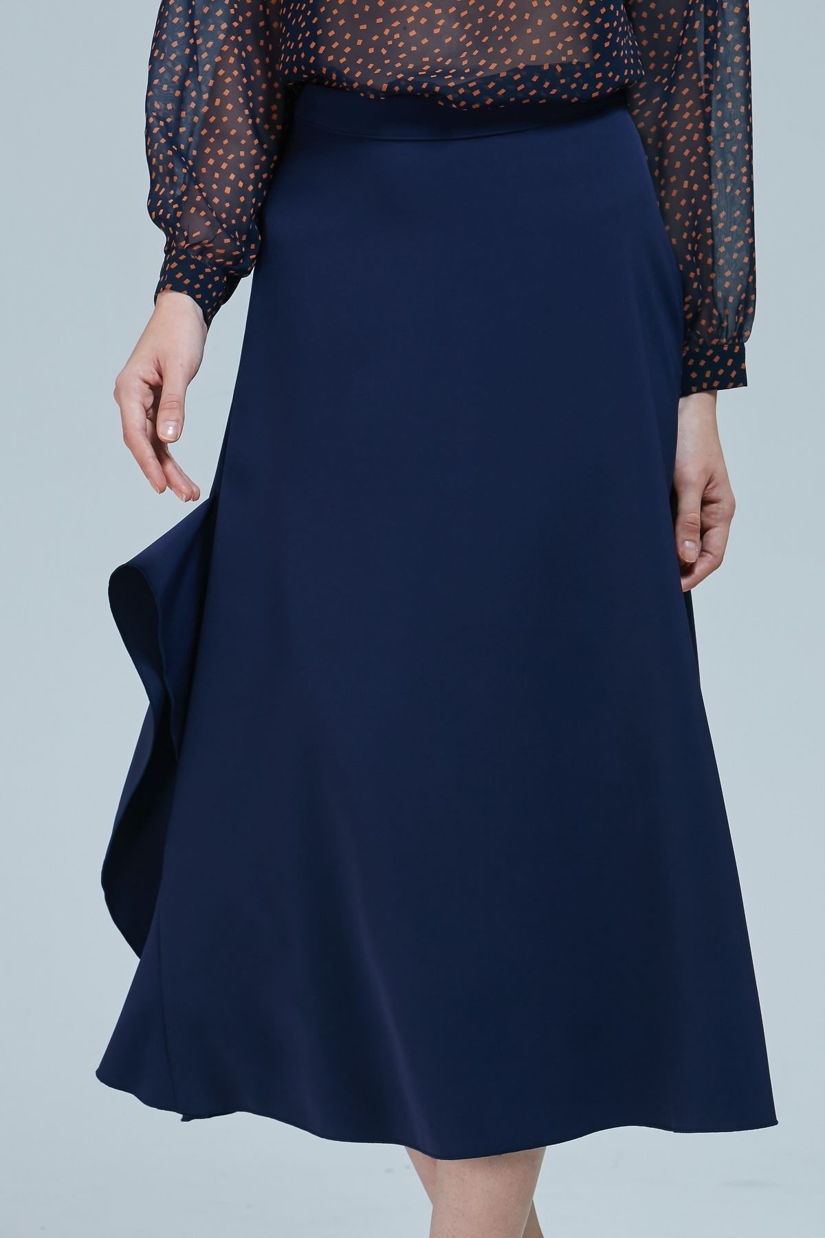 SST&C #Online Exclusive  Dark Blue Wavy Slit Long Skirt | 8361809003  (Outlet)_3